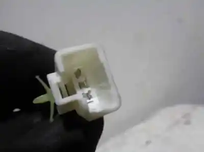 Second-hand car spare part trunk lock for daewoo evanda (klal) 2.0 oem iam references 96327151  