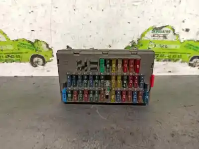 Pièce détachée automobile d'occasion BOÎTES À FUSIBLES pour PEUGEOT 806  Références OEM IAM 9631527980  