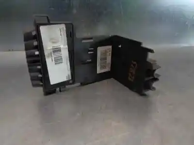 Pièce détachée automobile d'occasion BOÎTES À FUSIBLES pour PEUGEOT 308  Références OEM IAM 9663704680  
