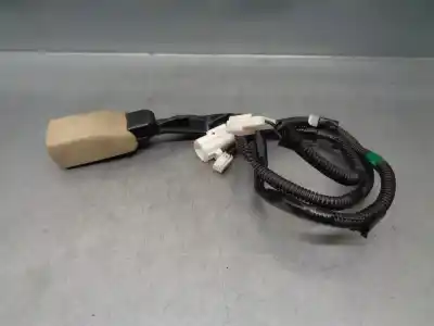 Автозапчасти б/у крюк для пояса за lexus is 200 (ds2/is2) 220d ссылки oem iam 7348053020a0  