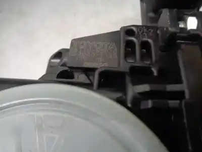 Автозапчастина б/у регулятор переднього правого скла для lexus is 200 (ds2/is2) 220d посилання на oem iam 6980130260  