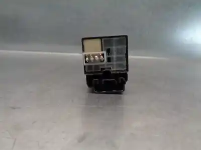 Second-hand car spare part rearview side mirror switch for lexus is 200 (ds2/is2) 220d oem iam references 183575  