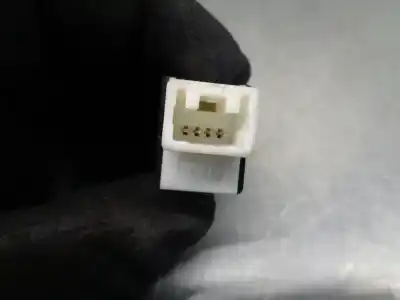 Pezzo di ricambio per auto di seconda mano interruttore per lexus is 200 (ds2/is2) 220d riferimenti oem iam 8411948010  