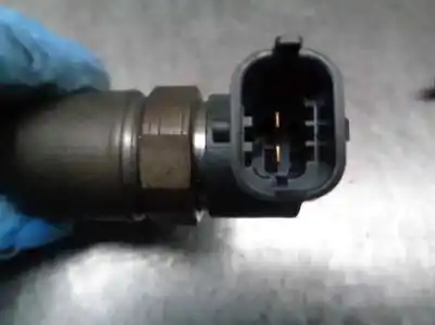 Second-hand car spare part injector for kia cee´d 1.6 crdi cat oem iam references 338002a900  0445110320