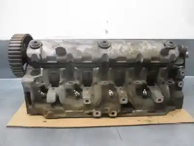 Pièce détachée automobile d'occasion culasse du moteur pour renault scenic (ja..) 1.9 dci authentique références oem iam 7701478571 7700111609 