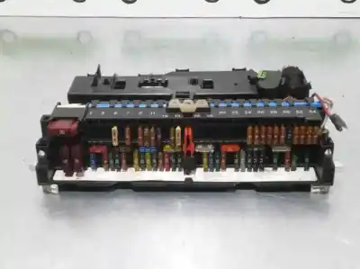 Pièce détachée automobile d'occasion BOÎTES À FUSIBLES pour BMW SERIE 3 BERLINA (E46)  Références OEM IAM 8387153  18500000000