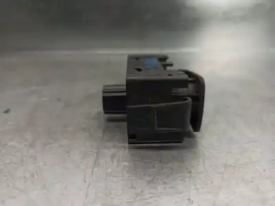 Second-hand car spare part hazard warning lights for dacia lodgy 1.6 cat (bivalent. gasolina / gpl) oem iam references 252905668r  