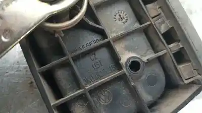 Автозапчастина б/у внутрішня задня права ручка для volkswagen caddy ka/kb (2k) 1.9 tdi посилання на oem iam 2k0827185  