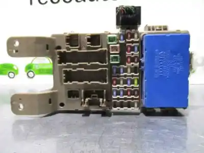 Peça sobressalente para automóvel em segunda mão caixa de fusíveis e relés por toyota corolla (_e12_) 1.4 d (nde120_) referências oem iam 8264102040