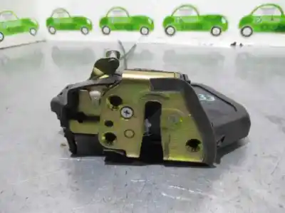 Peça sobressalente para automóvel em segunda mão fechadura da porta traseira esquerda por toyota corolla (_e12_) 1.4 d (nde120_) referências oem iam 