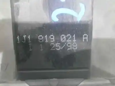 Peça sobressalente para automóvel em segunda mão motor de sofagem por opel corsa c 1.2 16v cat (z 12 xe / lw4) referências oem iam 1j1819021a  