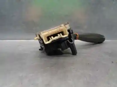 Автозапчасти б/у управление светом за toyota yaris verso (ncp2/nlp2) 1.3 linea luna 86 cv / 63 kw ссылки oem iam 8414052020  