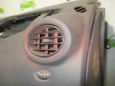 Peça sobressalente para automóvel em segunda mão tablier por renault twingo (co6) 1.2 alize referências oem iam   