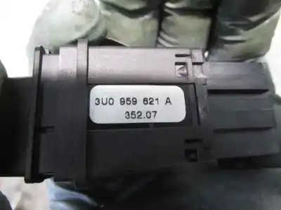 Автозапчастина б/у управління світлом для skoda superb i (3u4) 1.9 tdi посилання на oem iam 3u0959621a  35207