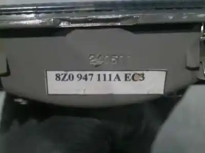 Автозапчастина б/у внутрішне світло для audi a2 (8z) 1.4 посилання на oem iam 8z0947111a   Автозапчастина б/у внутрішне світло для audi a2 (8z) 1.4 посилання на oem iam 8z0947111a