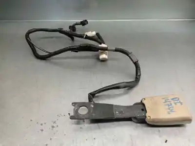 Second-hand car spare part seat belt buckle for lexus is 200 (ds2/is2) d-cat oem iam references 7323053130a0