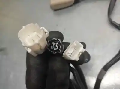 Автозапчасти б/у крюк для пояса за lexus is 200 (ds2/is2) d-cat ссылки oem iam 7323053130a0  