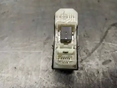 Second-hand car spare part rear left power window switch for lexus is 200 (ds2/is2) d-cat oem iam references 8403053020  