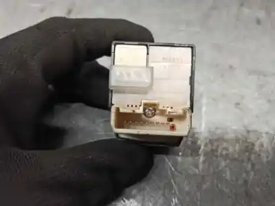 Pezzo di ricambio per auto di seconda mano controllo specchio per lexus is 200 (ds2/is2) d-cat riferimenti oem iam 183575  