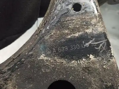 Pezzo di ricambio per auto di seconda mano braccio di sospensione anteriore sinistro inferiore per mercedes-benz vito (w639) basic, combi 2.1 cdi riferimenti oem iam   