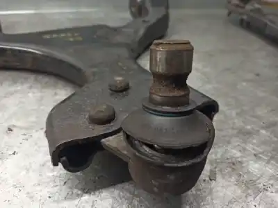 Pezzo di ricambio per auto di seconda mano braccio sospensione inferiore anteriore destro per mercedes-benz vito (w639) basic, combi 2.1 cdi riferimenti oem iam   