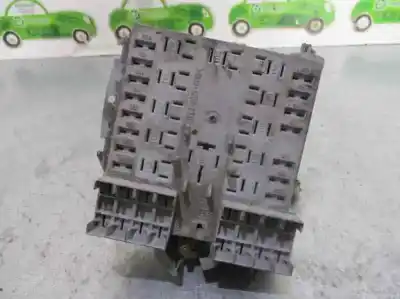 Second-hand car spare part fuse box unit for lancia ypsilon (101) 1.3 16v multijet argento oem iam references 51724721  57657