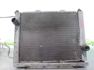 Pezzo di ricambio per auto di seconda mano radiatore d acqua per renault clio ii fase ii (b/cb0) 1.5 dci diesel 65 cv / 48 kw riferimenti oem iam 8200104322  