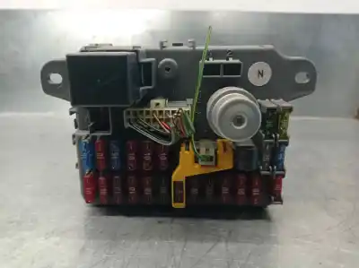 Peça sobressalente para automóvel em segunda mão caixa de fusíveis e relés por mg serie 200 (rf) 1.4 16v cat referências oem iam ywc104500