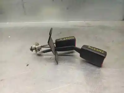 Автозапчасти б/у крюк для пояса за audi a4 b5 avant (8d5) 1.9 tdi ссылки oem iam 4b0857740a