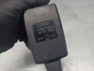 Автозапчасти б/у крюк для пояса за audi a4 b5 avant (8d5) 1.9 tdi ссылки oem iam 4b0857740a  