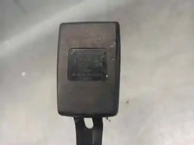 Автозапчасти б/у крюк для пояса за audi a4 b5 avant (8d5) 1.9 tdi ссылки oem iam 8d0857755b  