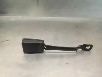 Автозапчасти б/у крюк для пояса за audi a4 b5 avant (8d5) 1.9 tdi ссылки oem iam 8d0857755b