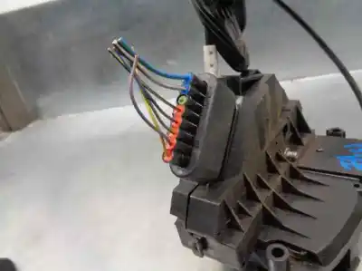 Автозапчастина б/у замок передніх дверей лівий для ford fiesta (cb1) 1.4 16v cat посилання на oem iam   