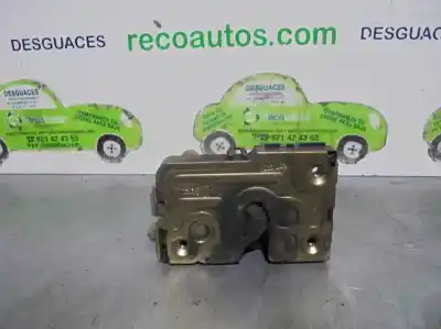 Recambio de automóvil de segunda mano de cerradura puerta delantera derecha para renault master desde ´98 2.8 tdi referencias oem iam 7701046146  