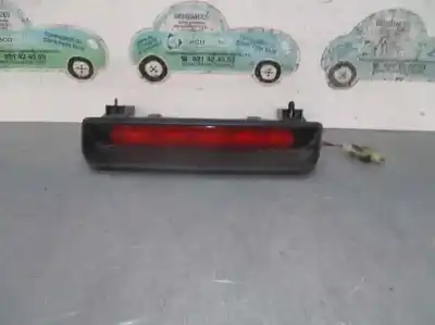 Peça sobressalente para automóvel em segunda mão farolim de travão central por daewoo tacuma 1.8 referências oem iam 0310100726