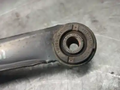 Автозапчастина б/у задній лівий нижний рычаг для lexus is 200 (ds2/is2) 220d посилання на oem iam 4874030110  