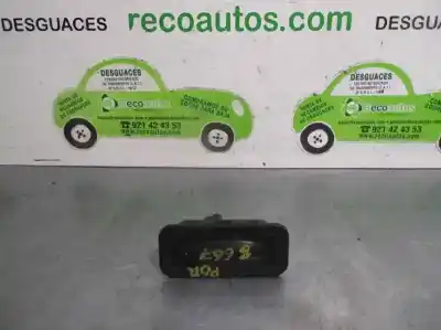Second-hand car spare part TAILGATE BACK DOOR HANDLE for RENAULT SCENIC II  OEM IAM references 8200078258  