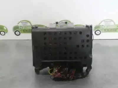 Pièce détachée automobile d'occasion boîtes à fusibles pour opel zafira a monospace (t98) 2.0 dti 16v (f75) références oem iam 24412497  