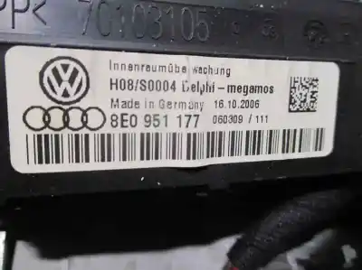 Автозапчасти б/у внутренний свет за audi a4 avant (8e) 2.0 tdi quattro (dpf) (125kw) ссылки oem iam 8e0951177  