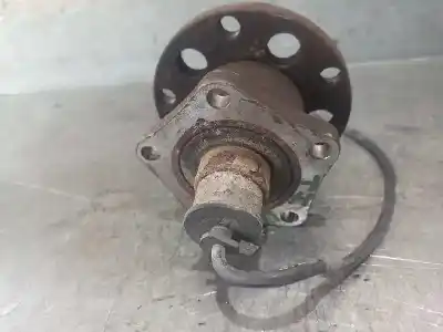 Second-hand car spare part rear left knuckle for skoda superb i (3u4) 1.9 tdi oem iam references 8e0501611j  8e0501611j