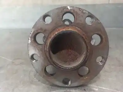 Peça sobressalente para automóvel em segunda mão manga de eixo traseira direita por skoda superb i (3u4) 1.9 tdi referências oem iam 8d0407258al