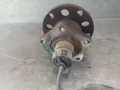 Second-hand car spare part rear right knuckle for skoda superb i (3u4) 1.9 tdi oem iam references 8d0407258al  