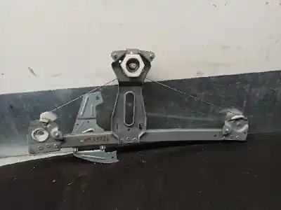 Second-hand car spare part right front power window switch for citroen c1 1.0 cat (384f) oem iam references 9222v6  