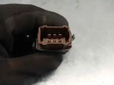 Peça sobressalente para automóvel em segunda mão botão / interruptor elevador vidro dianteiro esquerdo por renault mascott 3.0 diesel referências oem iam   