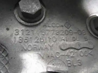 Second-hand car spare part front right knuckle for bmw 1 (e81) 118 i oem iam references 3121677321003  13612610