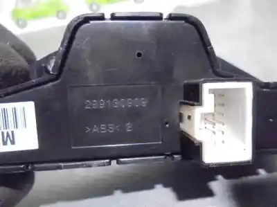 Second-hand car spare part hazard warning lights for ssangyong korando 2.0 td cat oem iam references 299130908  