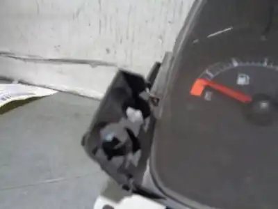 Peça sobressalente para automóvel em segunda mão quadrante por fiat panda (169) 1.1 8v referências oem iam 46801545  