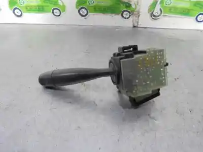 Peça sobressalente para automóvel em segunda mão comutador de limpa vidros por toyota yaris (ncp1/nlp1/scp1) 1.0 cat referências oem iam   