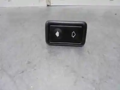 Peça sobressalente para automóvel em segunda mão botão / interruptor elevador vidro dianteiro direito por bmw serie 3 berlina (e36) 318i referências oem iam 