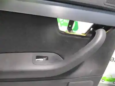 Автозапчасти б/у обивка задней левой двери за audi a4 avant (8e) 2.0 tdi ссылки oem iam 8e0867305  